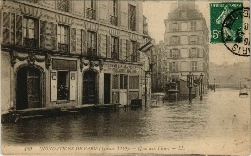 Carte postale ancienne Paris 4e - Quai aux Fleurs - Ll.129 à Paris 4e