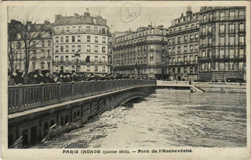 Carte postale ancienne Paris 4e - Pont de l'Archevêché à Paris 4e