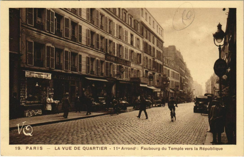 Carte postale ancienne Paris 11e - La vue de Quartier à Paris 11e