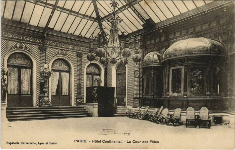 Carte postale ancienne Paris - Hotel Continental - La Cour des Fétes à Paris