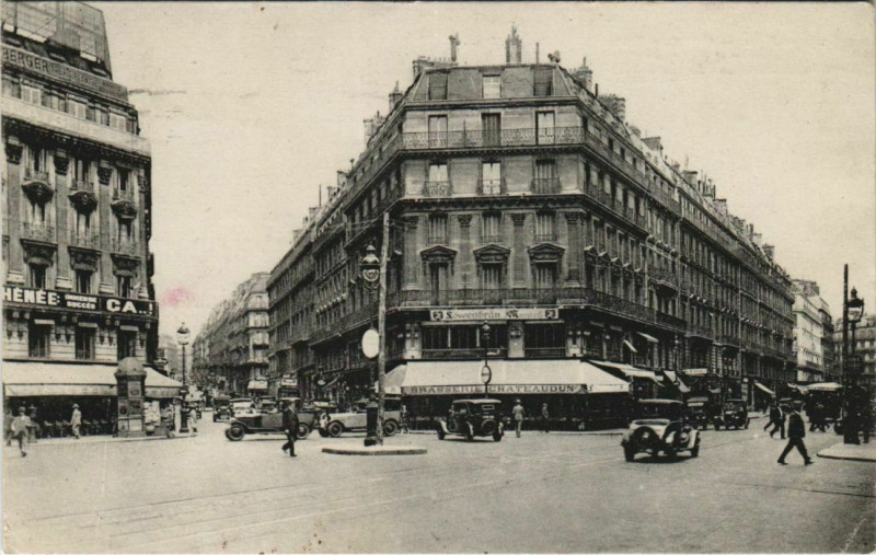Carte postale ancienne Paris 9e - Carrefour Chateaudun à Paris 9e