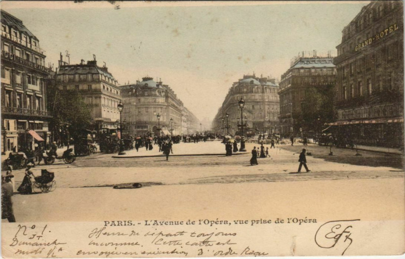 Carte postale ancienne Paris - L'Avenue de l'Opéra, vue prise de l'Opéra à Paris