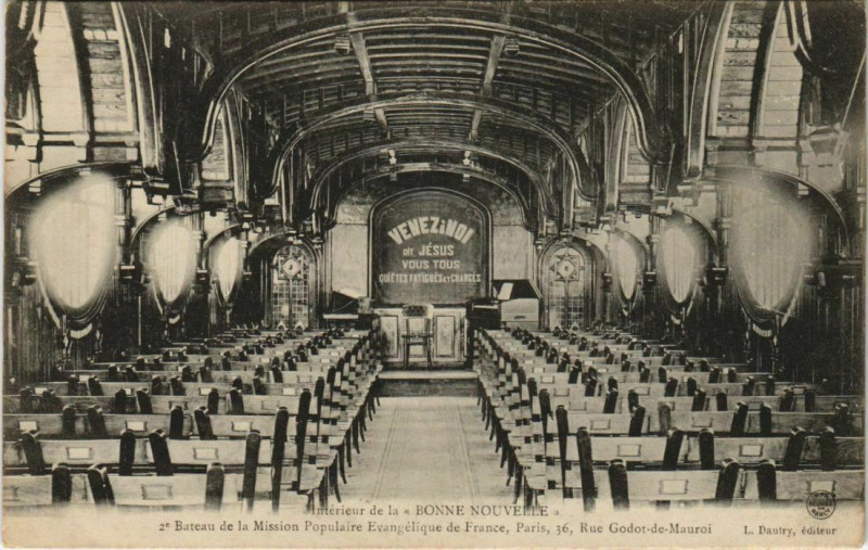 Carte postale ancienne Paris - Intérieur de la Bonne Nouvelle à Paris