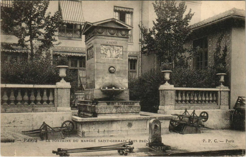 Carte postale ancienne Paris - La Fontaine de Marché Saint-Germain à Paris