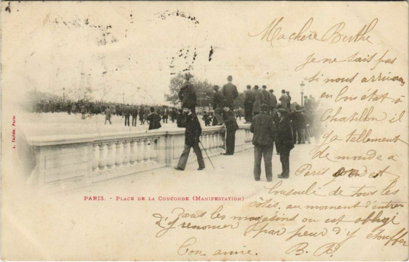 Carte postale ancienne Paris - Place de la Concorde à Paris