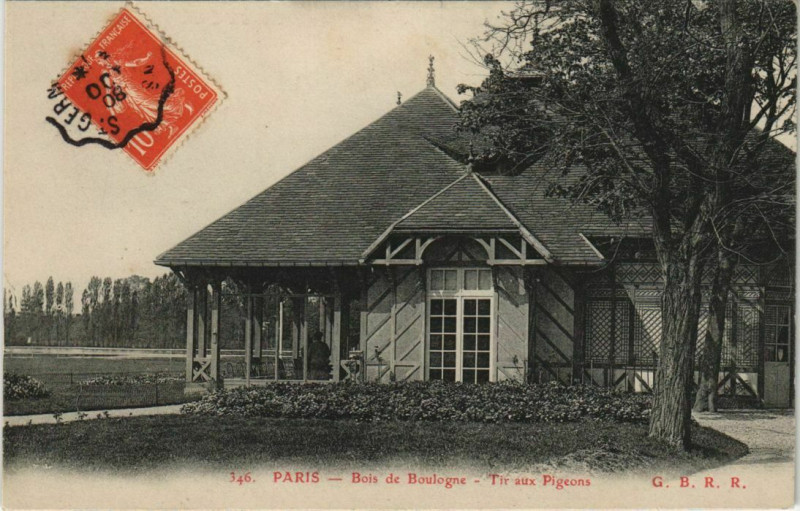 Carte postale ancienne Bois de Boulogne - Tir aux Pigeons à Paris 16e