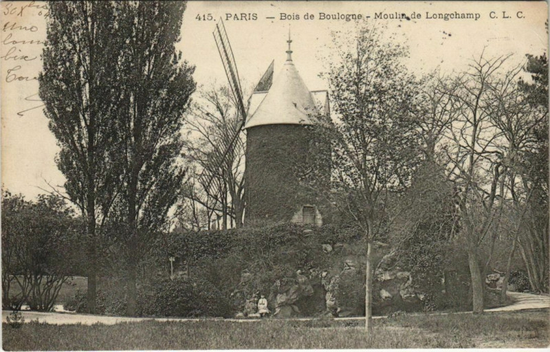 Carte postale ancienne Bois de Boulogne - Moulin de Longchamp à Paris 16e