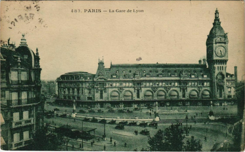 Carte postale ancienne Paris - La Gare de Lyon à Paris
