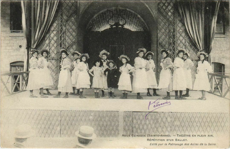Carte postale ancienne Paris - Théátre en Plein Air à Paris