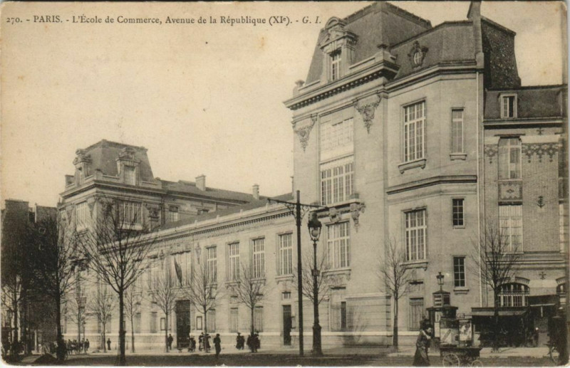 Carte postale ancienne Paris 11e - L'Ecole de Commerce à Paris 11e