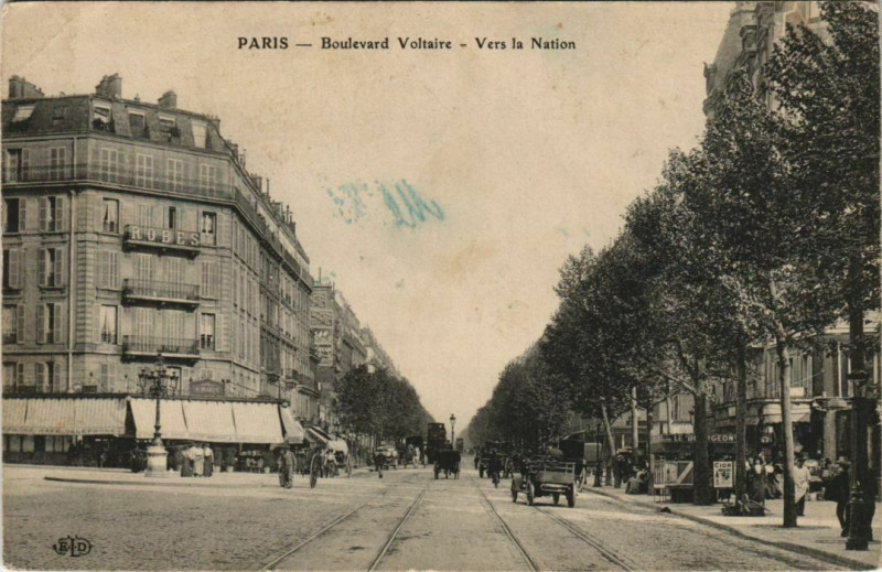 Carte postale ancienne Paris 11e - Boulevard Voltaire à Paris 11e