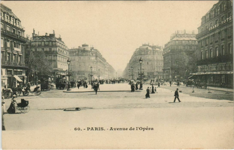 Carte postale ancienne Paris 9e - Avenue de la Opéra à Paris 9e