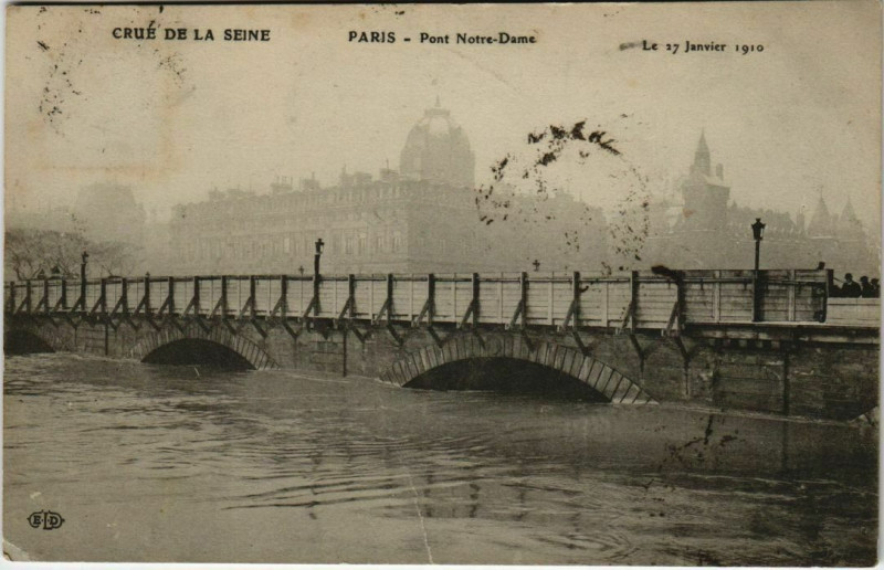 Carte postale ancienne Paris 4e - Pont Notre-Dame  à Paris 4e