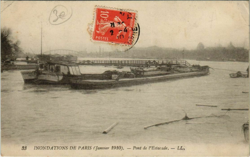 Carte postale ancienne Paris 4e - Pont de l'Estacade - Ll.33  à Paris 4e
