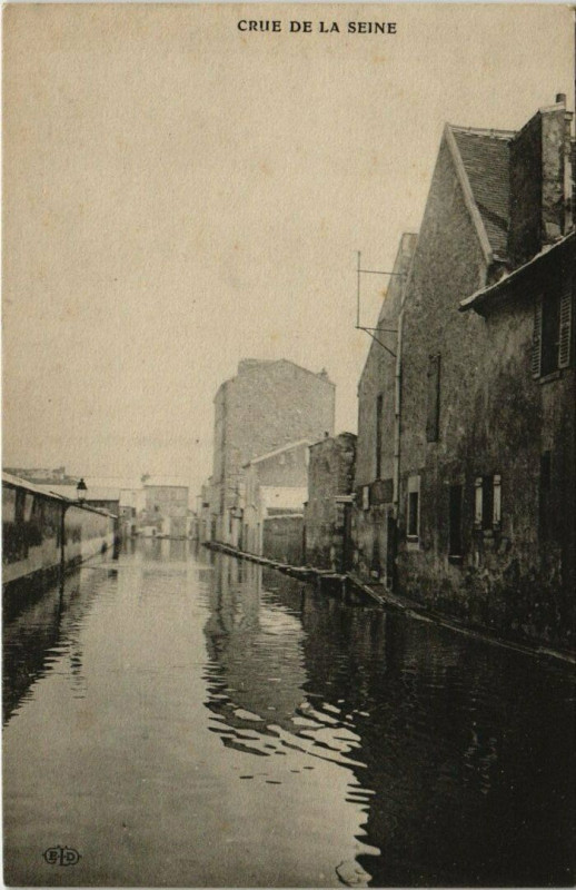 Carte postale ancienne Crue de la Seine à Clichy
