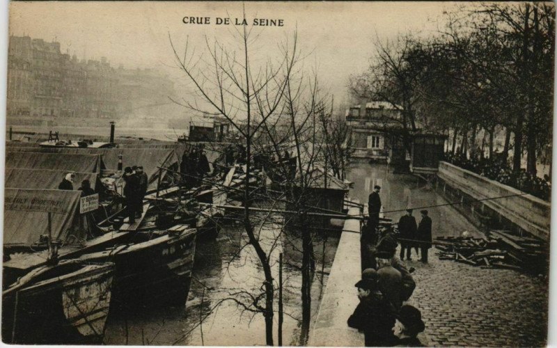 Carte postale ancienne Paris - Crue de la Seine  à Paris