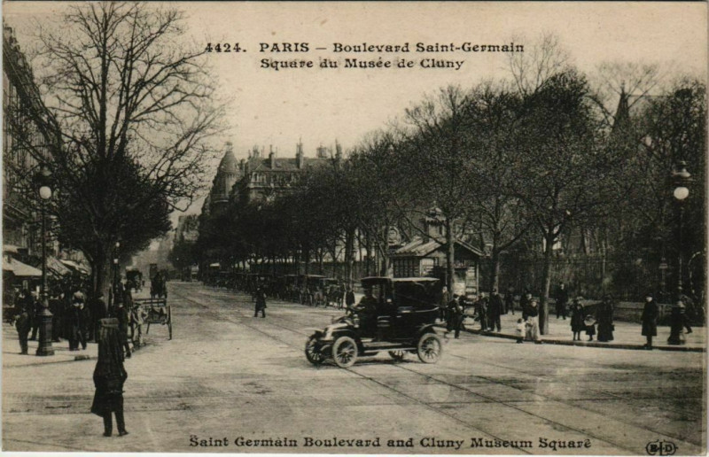 Carte postale ancienne Paris 5e - Boulevard St-Germain  à Paris 5e