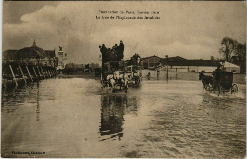 Carte postale ancienne Paris 7e - Le Gué de l'Esplanade des Invalides  à Paris 7e