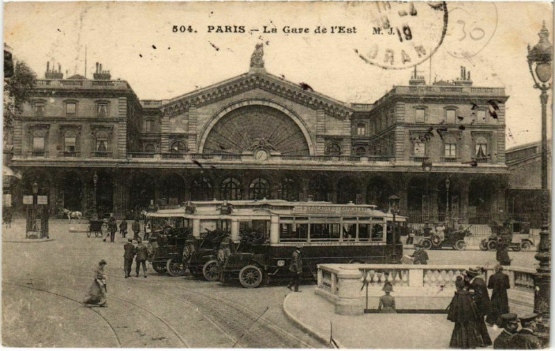 Carte postale ancienne Paris 10e - La Gare de l'Est à Paris 10e