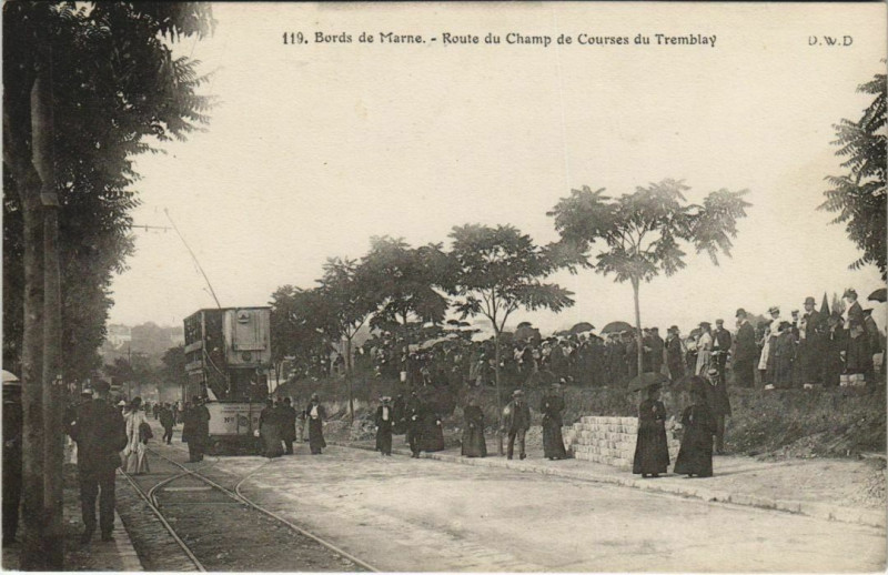 Carte postale ancienne Paris - Bords de Marne à Paris