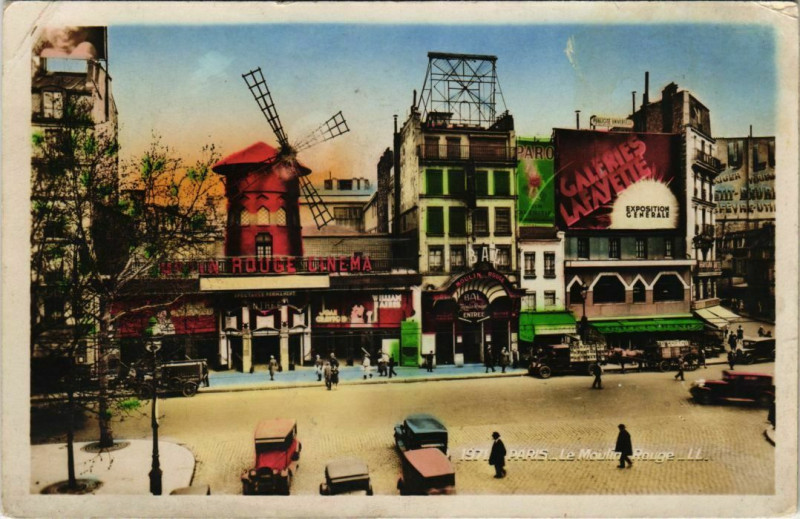 Carte postale ancienne Le Moulin Rouge à Paris 9e