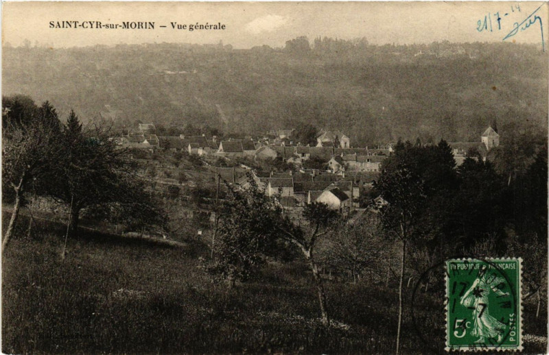 Carte postale ancienne Saint-Cyr-sur-Morin - Vue générale à Saint-Cyr-sur-Morin
