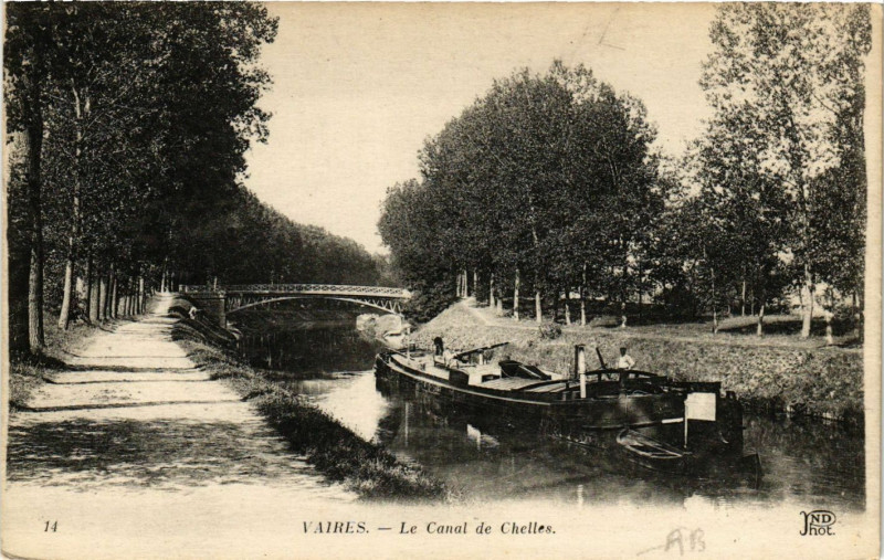 Carte postale ancienne Vaires - Le Canal de Chelles à Chelles