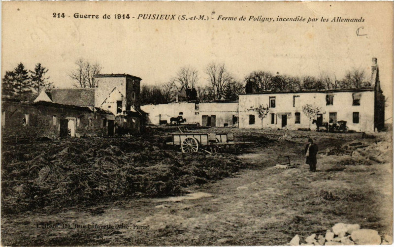 Carte postale ancienne Puisieux - Ferme de Poligny - Encindiée par les Allemands à Puisieux