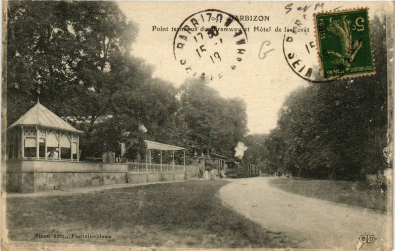 Carte postale ancienne Barbizon - Point Terminus du Tramway et Hotel de la Foret à Barbizon