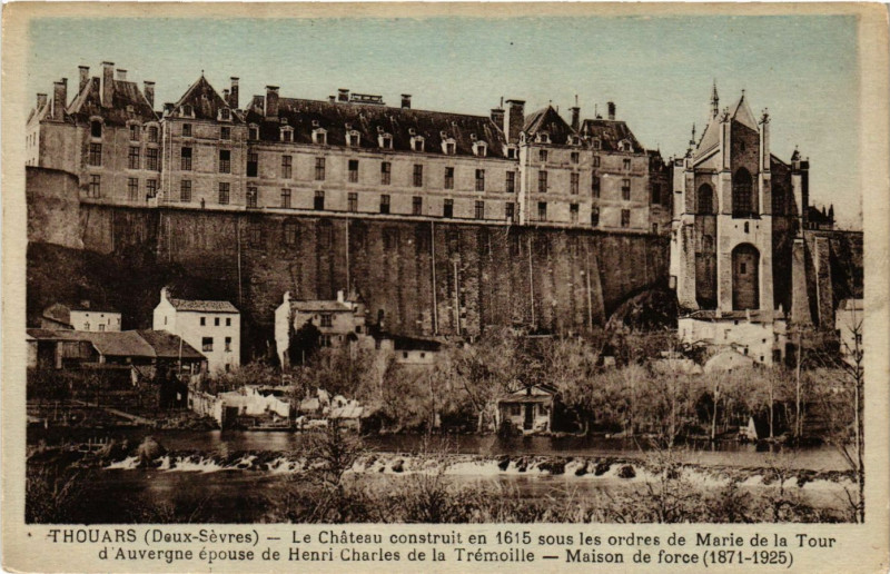 Carte postale ancienne Thouars - Le Chateau