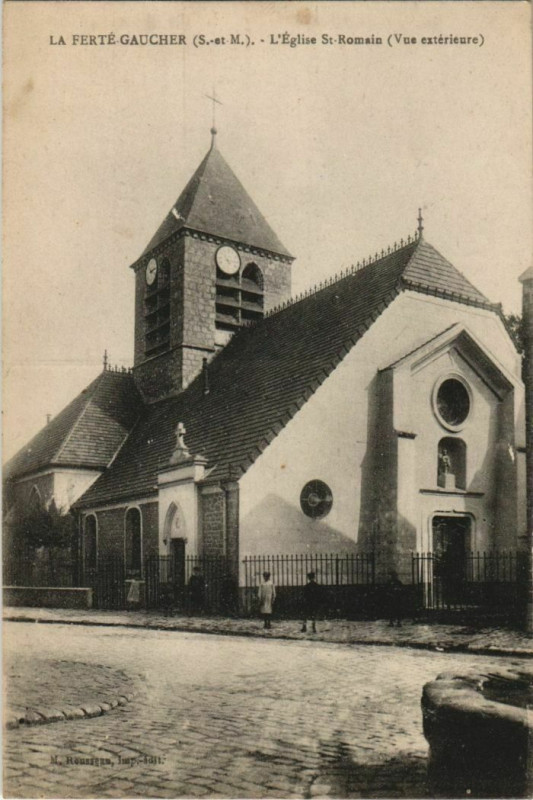 Carte postale ancienne La Ferte-Gaucher L'Eglise Saint-Romain France