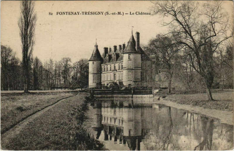 Carte postale ancienne Fontenay-Tresigny Le Chateau France à Fontenay-Trésigny