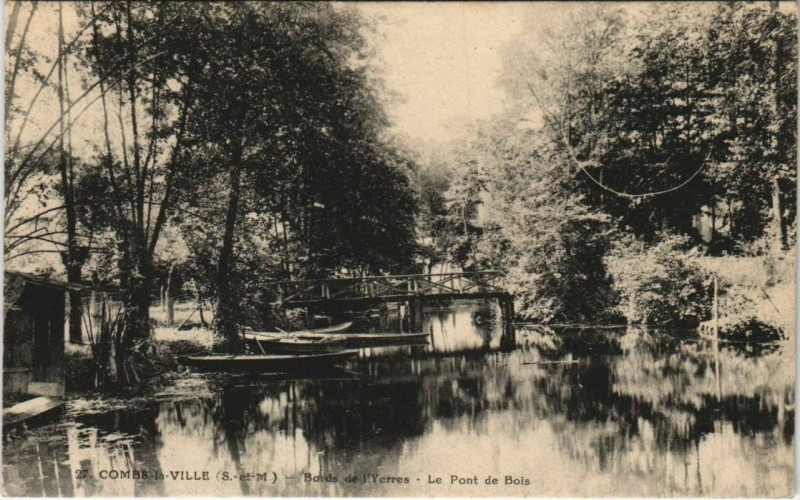 Carte postale ancienne Combs la Ville Bords de l'Yerres France à Combs-la-Ville