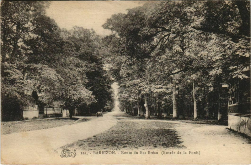 Carte postale ancienne Barbizon Route du Bas Breau France à Barbizon