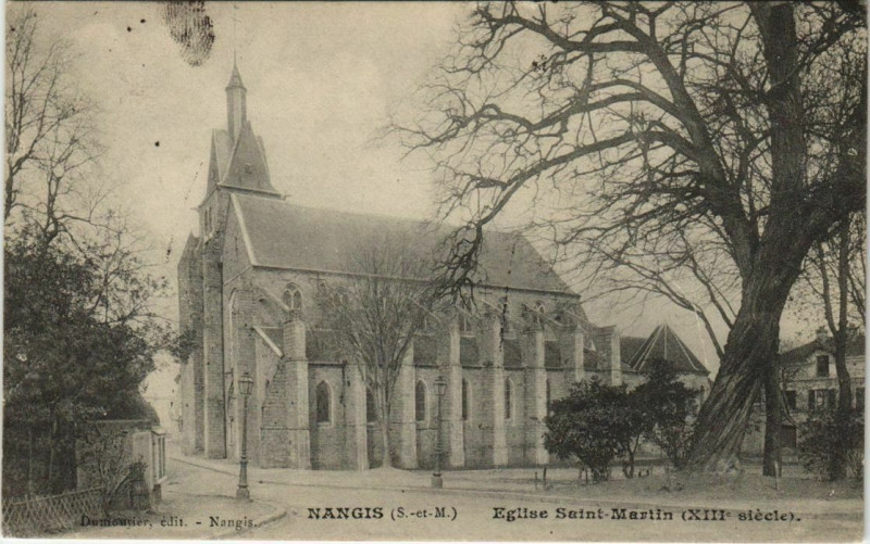 Carte postale ancienne Nangis Eglise Saint-Martin France à Nangis