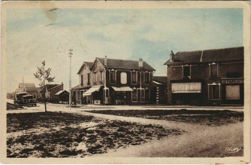 Carte postale ancienne Mitry Place Pasteur France