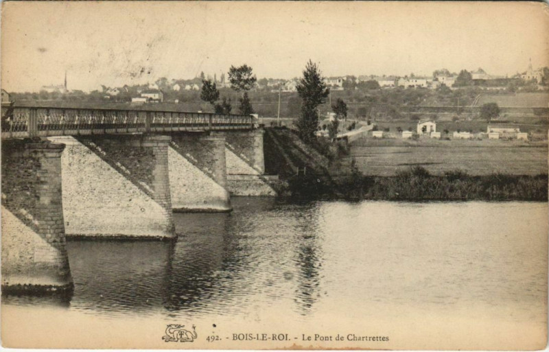 Carte postale ancienne Bois le Roi Le Pont de Chartrettes France à Chartrettes