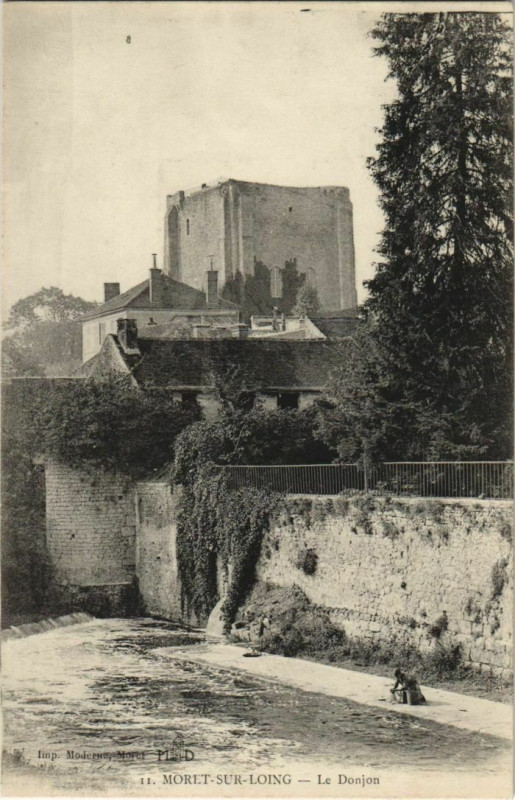 Carte postale ancienne Moret Le Donjon France