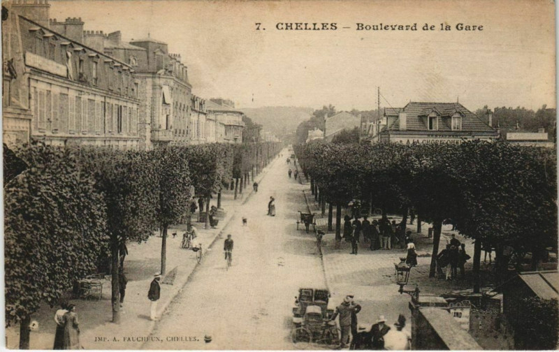 Carte postale ancienne Chelles Boulevard de la Gare France à Chelles