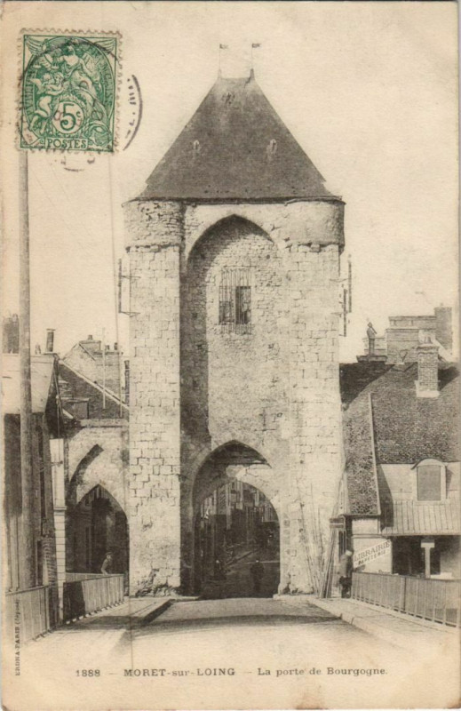 Carte postale ancienne Moret-sur-Loing Porte de Bourgogne France