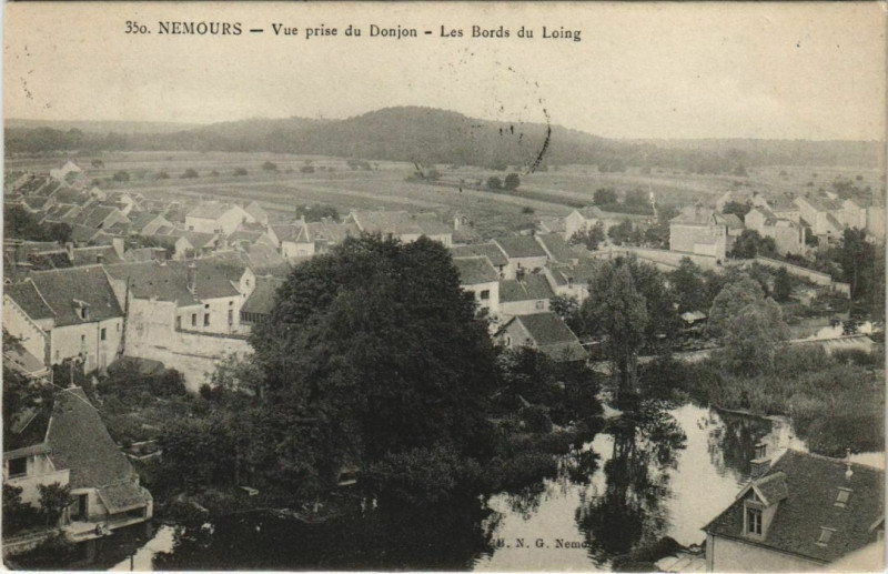 Carte postale ancienne Nemours Vue prise du Donjon France à Nemours