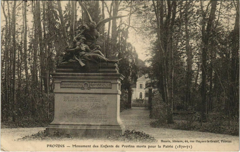 Carte postale ancienne Provins Monument des Enfants de Provins France à Provins