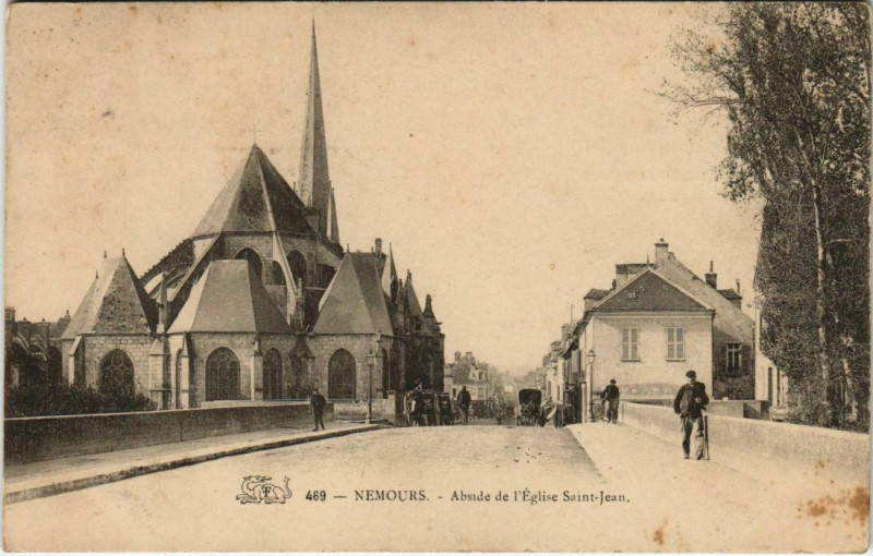 Carte postale ancienne Nemours Abside de l'Eglise Saint-Jean France à Nemours