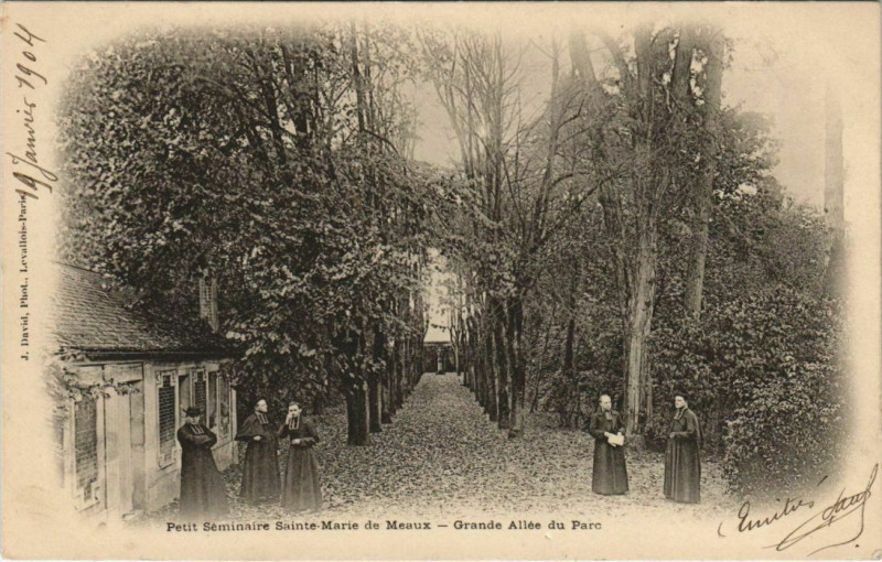 Carte postale ancienne Meaux Petit Seminaire Sainte-Marie France à Meaux