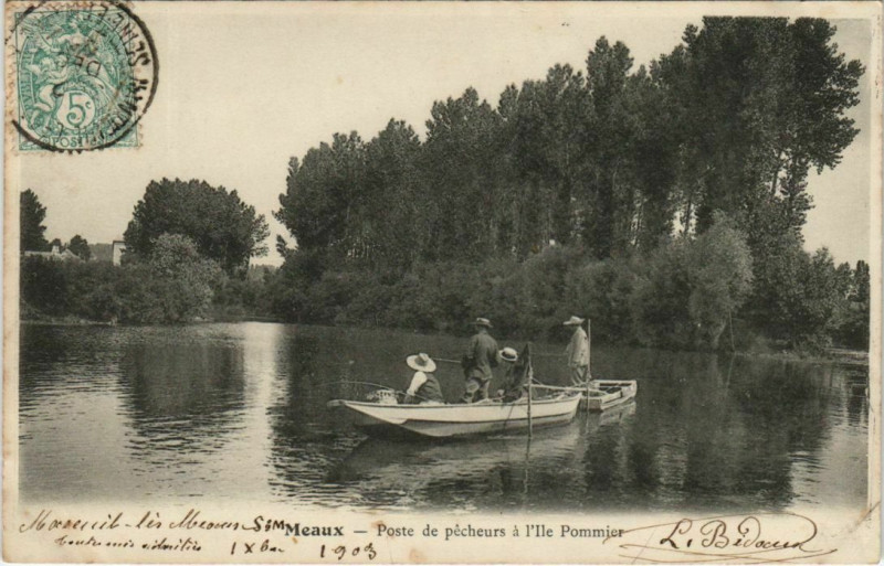 Carte postale ancienne Meaux Poste de pecheurs a l'Ile Pommier France à Meaux