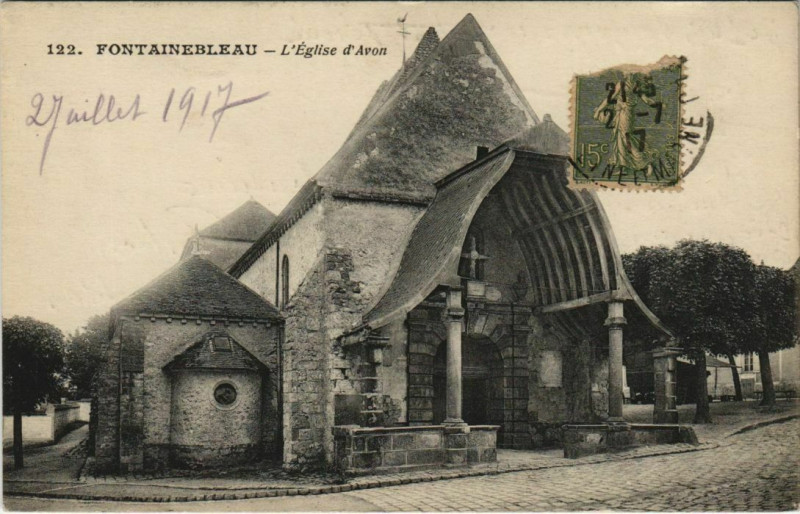 Carte postale ancienne Fontainebleau L'Eglise d'Avon France à Fontainebleau