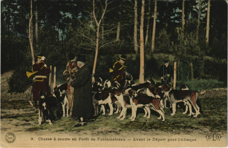 Carte postale ancienne Fontainebleau Avant le Depart pour l'Attaque France à Fontainebleau