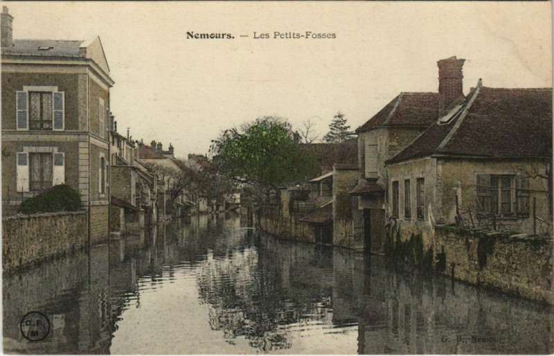 Carte postale ancienne Nemours Les Petits-Fosses à Nemours