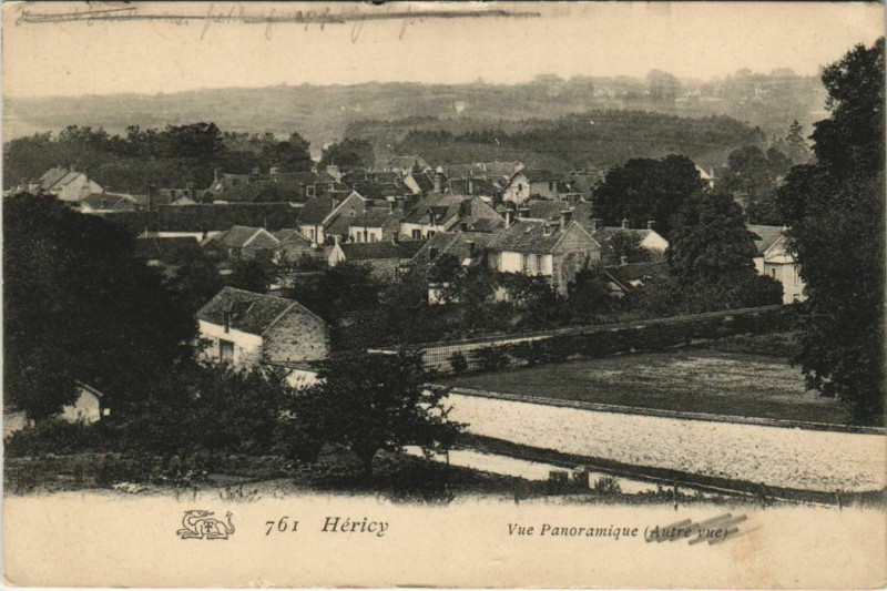 Carte postale ancienne Hericy Vue panoramique à Héricy