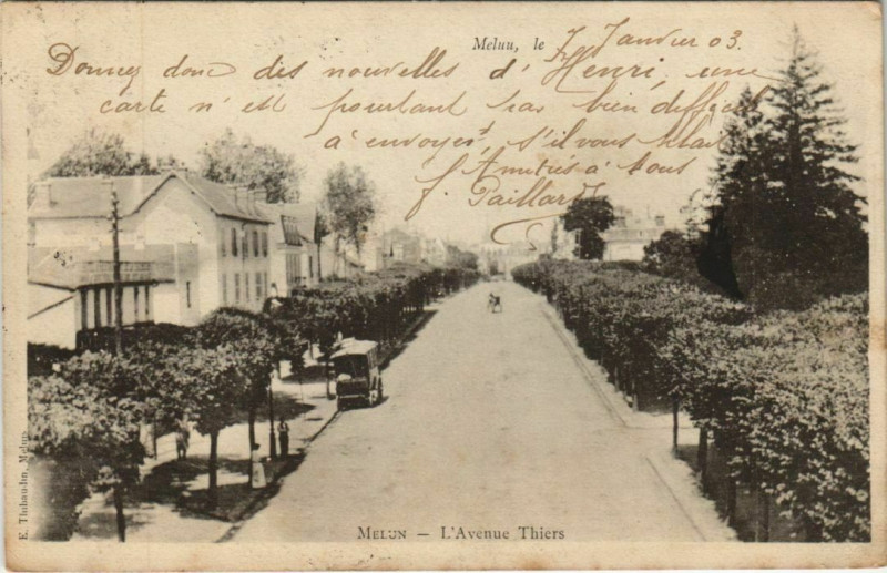 Carte postale ancienne Melun L'Avenue Thiers à Melun